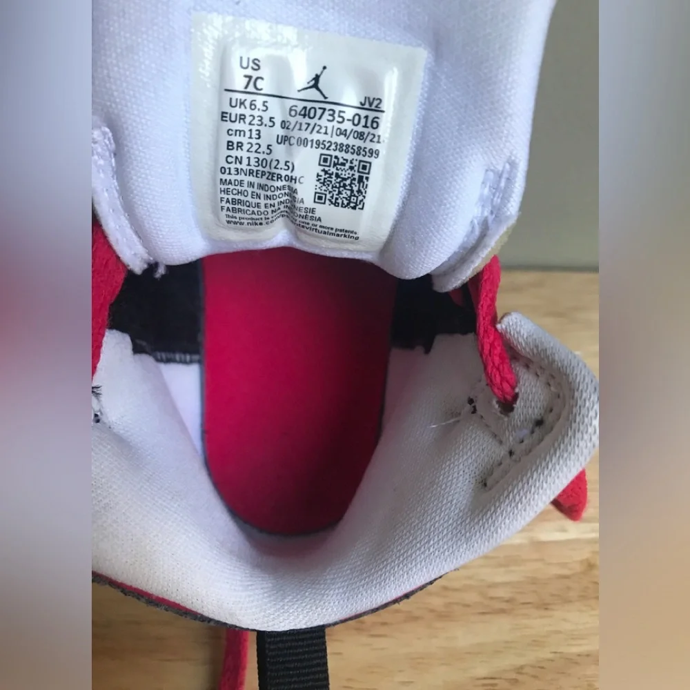 Jordan 1 High-Top Sneaker Red And Black Kids Size: US Toddler 7C EUR 23.5 CM 13